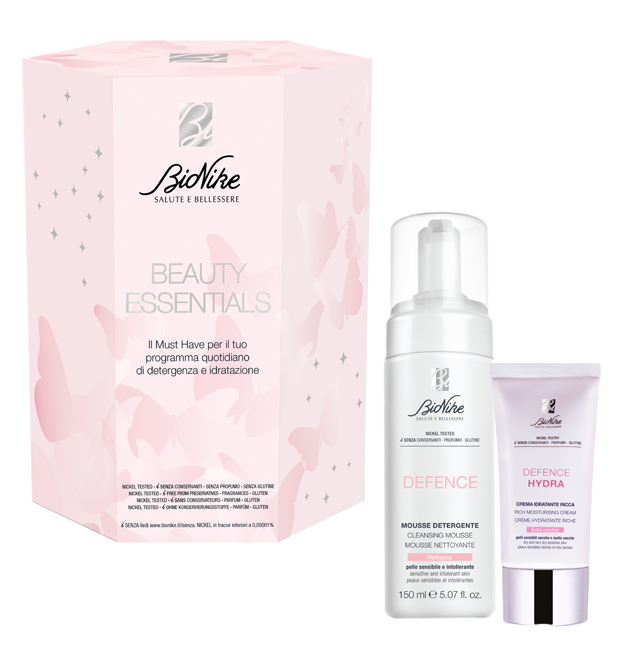 Beauty essentials kit natale 2021 defence hydra crema ricca 50 ml + defence mousse detergente 200 ml